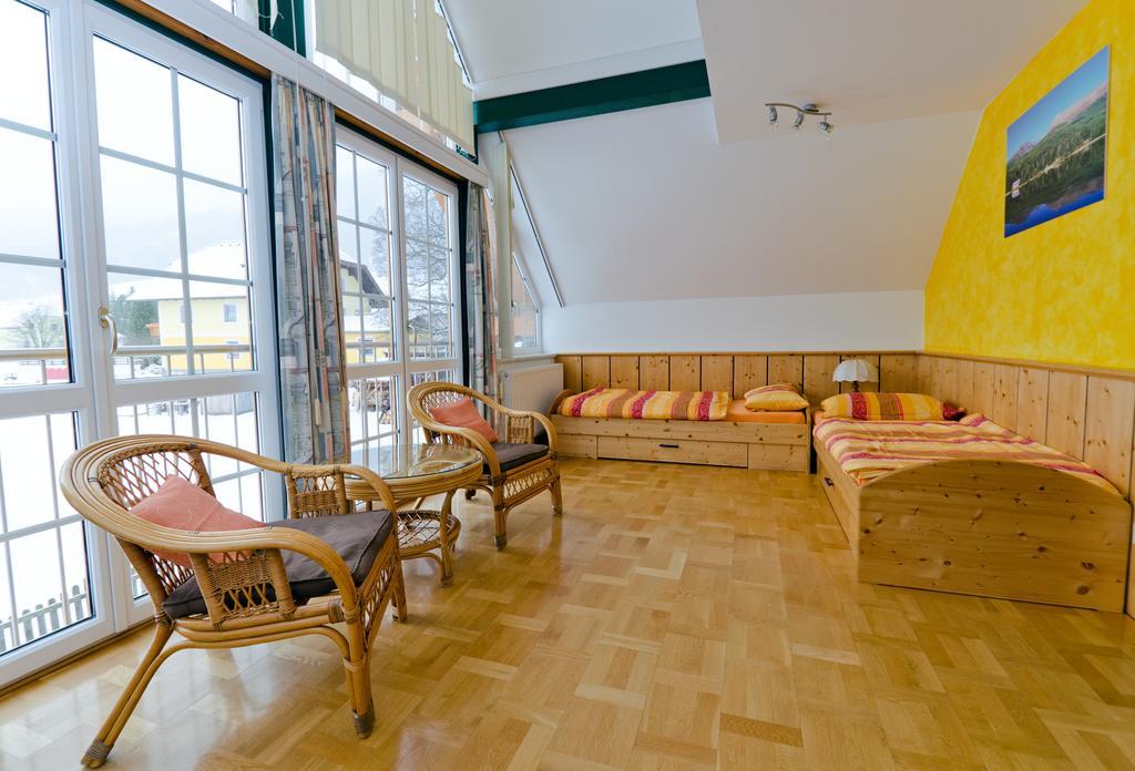 Haus Helga Hotel Маутерндорф Екстериор снимка