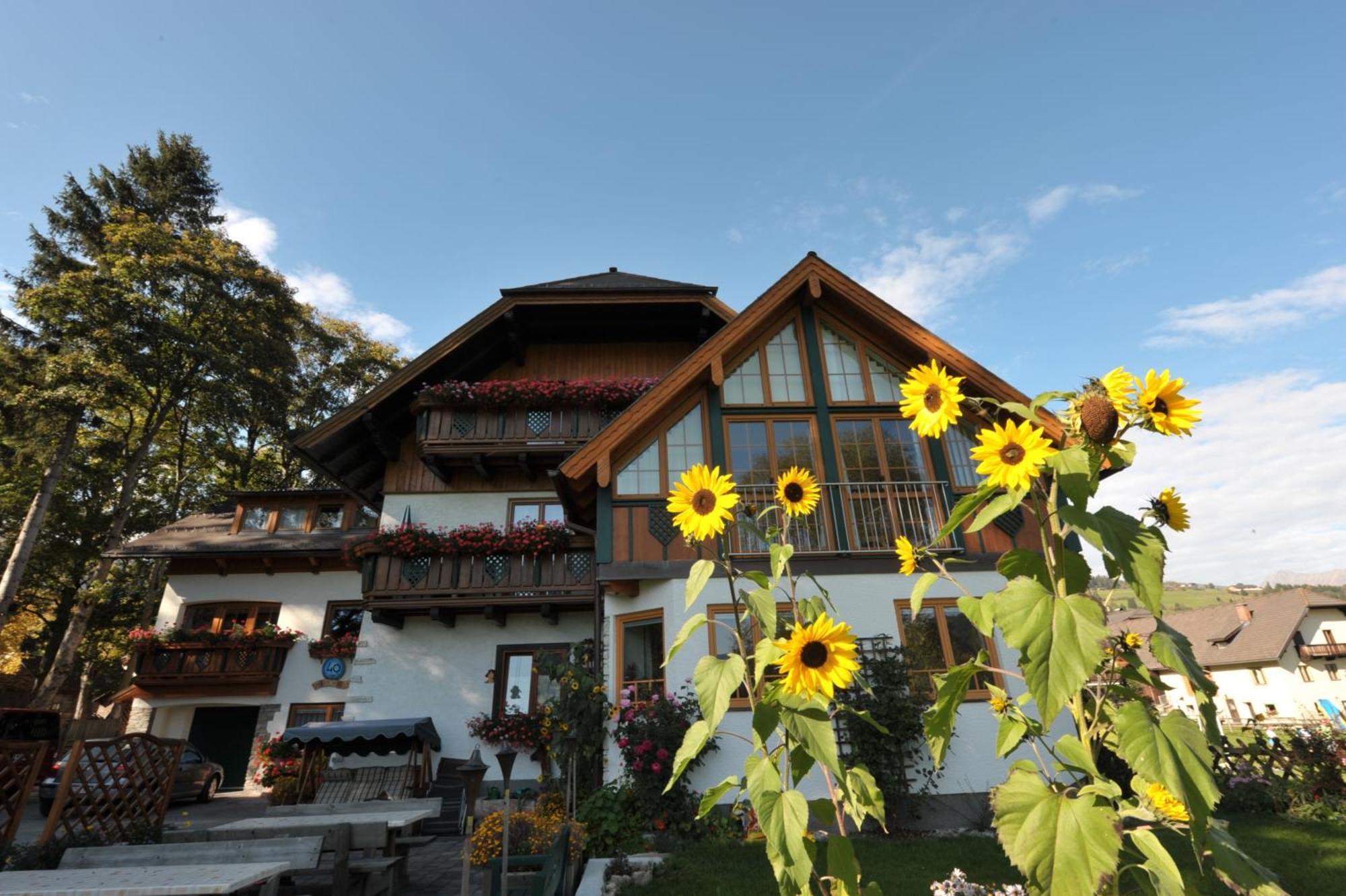 Haus Helga Hotel Маутерндорф Екстериор снимка